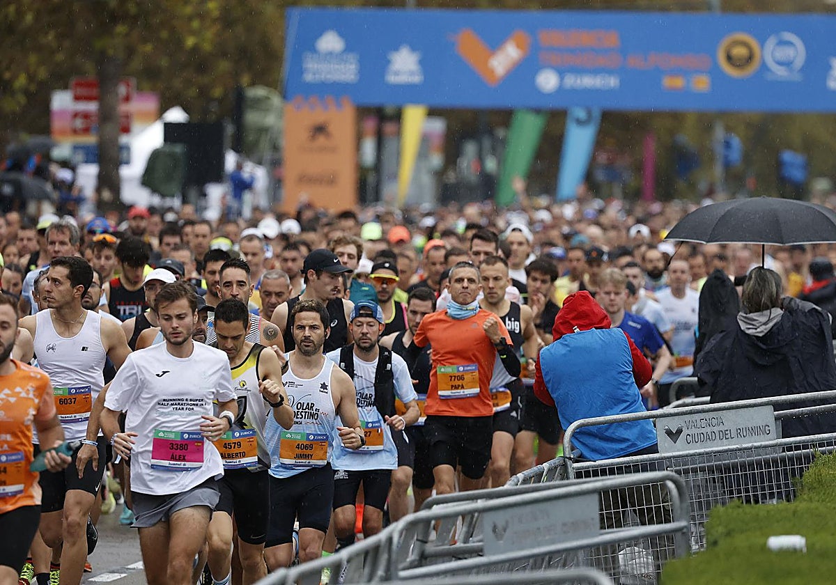 Una de las salidas del Medio Maratón Valencia Trinidad Alfonso Zurich de 2024.