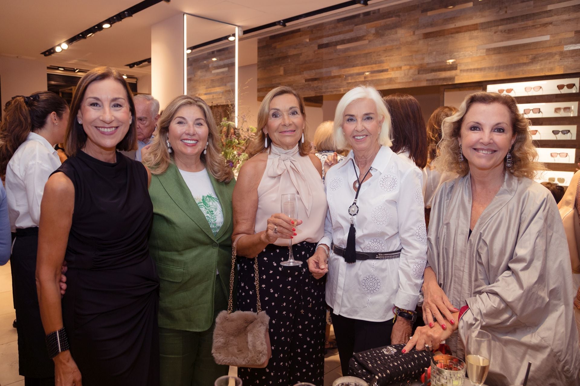 María José Albert, Ana Joudi, Ana Peris, Hortensia Herrero y Mª Angeles Fayos.