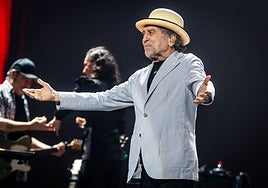 Joaquín Sabina, durante el concierto de este jueves en Valencia.