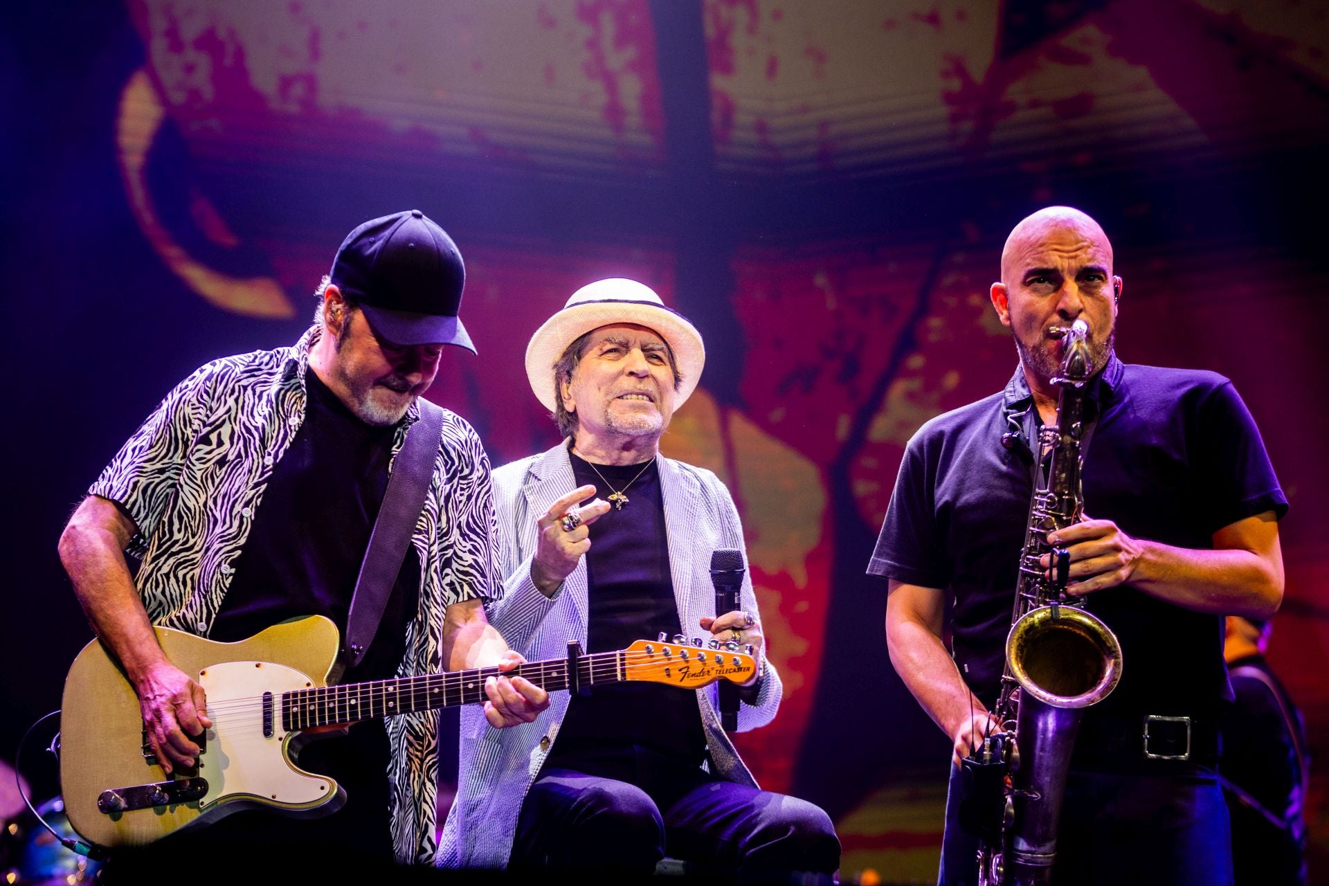 Sabina se despide de Valencia con el primero de tres conciertos de su gira final