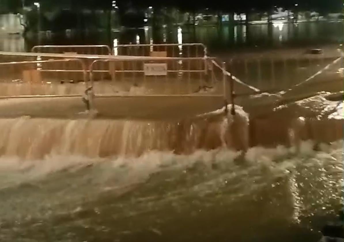 Alerta en Aldaia: una tromba de 80 litros pone en jaque el barranco de la Saleta