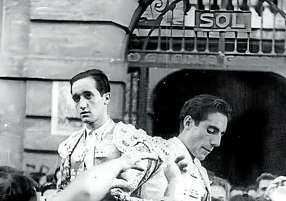 Salida a hombos la tarde de la alternativa.