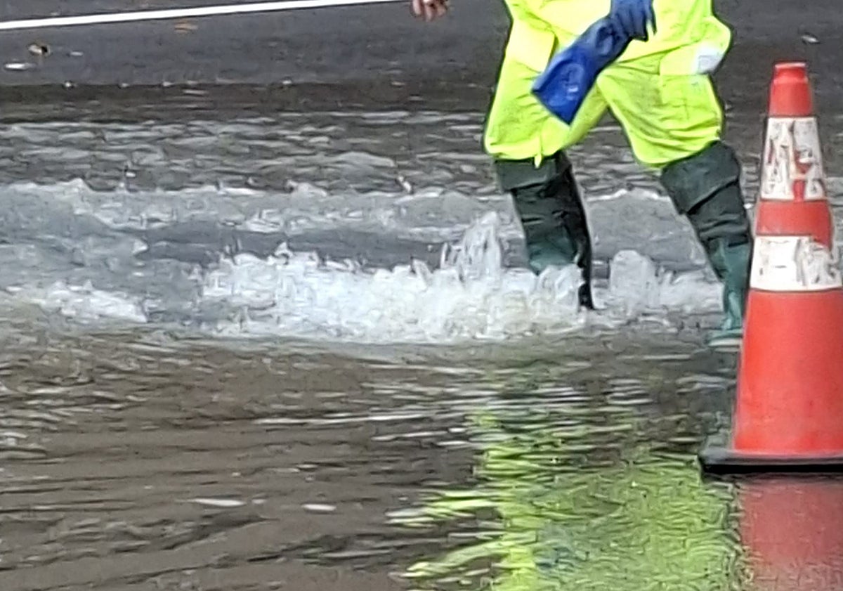 Imagen principal - Agua acumulada en La Torre.