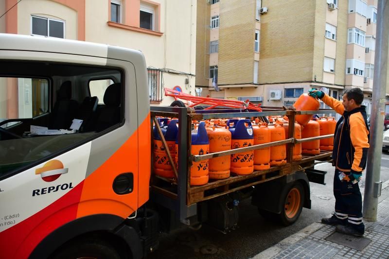 Reparto de botellas de butano.