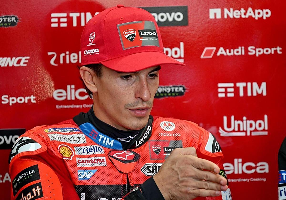 Marc Márquez, en el box de Ducati, en una imagen de archivo.
