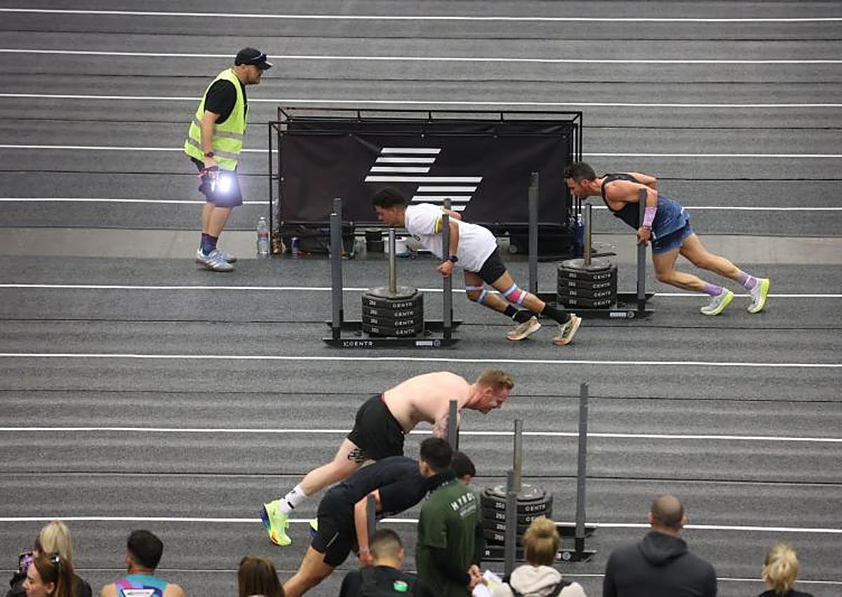 Imagen secundaria 1 - Diferentes pruebas de un competición de hyrox.