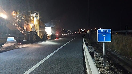 Obras de reasfaltado en la Pista de Silla.