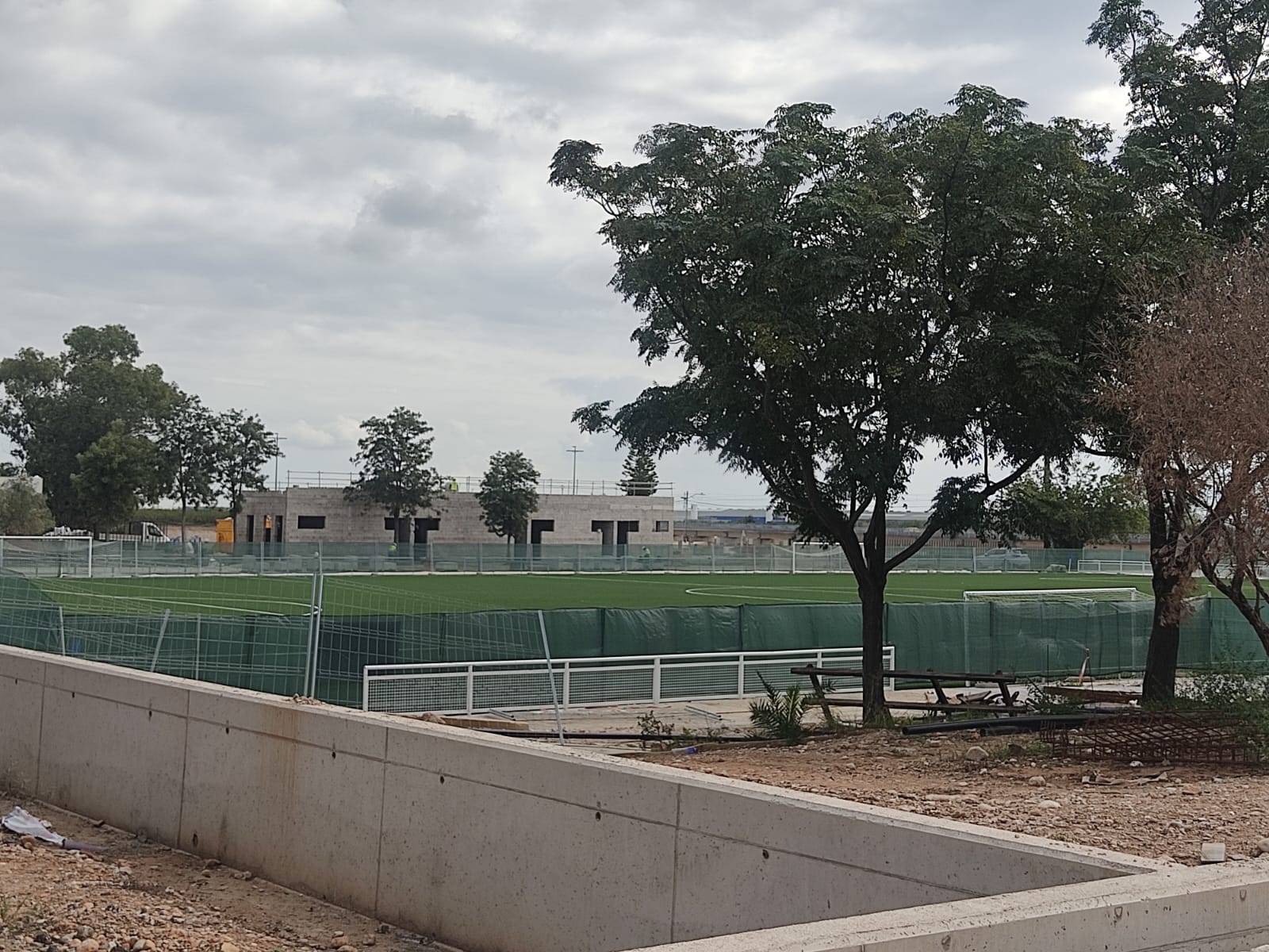 Imagen secundaria 2 - Carlet llega al 85% en los trabajos de reconstrucción para recuperarse de la riada del Magro