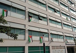 Banderas palestinas en la Facultad de Formación del Profesorado, contigua a Ciencias Sociales.