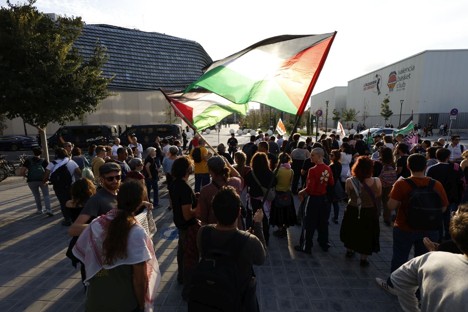 FOTOS | Protesta pro Palestina en Valencia por el Valencia Basket-Hapoel Tel Aviv