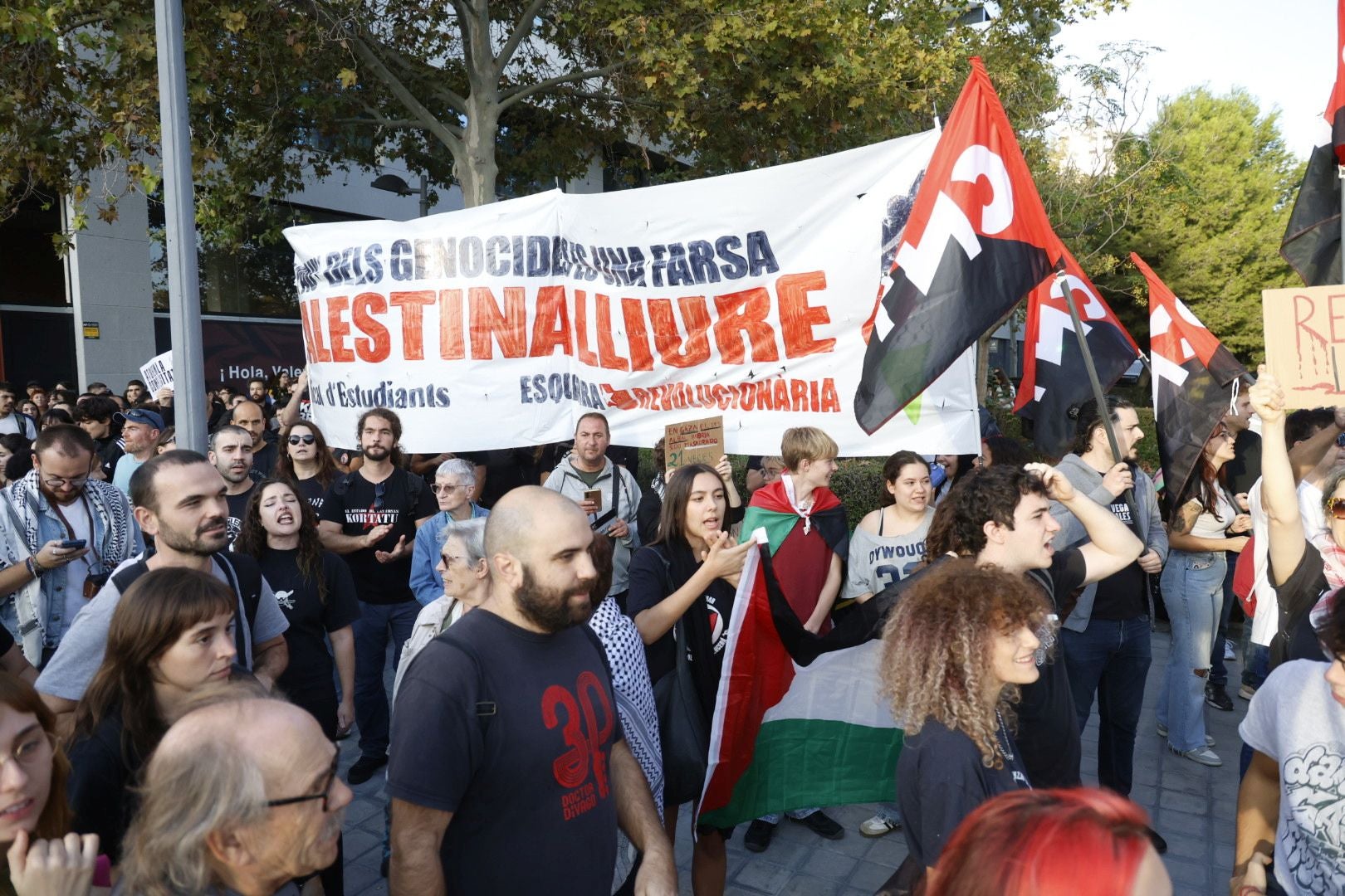 FOTOS | Protesta pro Palestina en Valencia por el Valencia Basket-Hapoel Tel Aviv