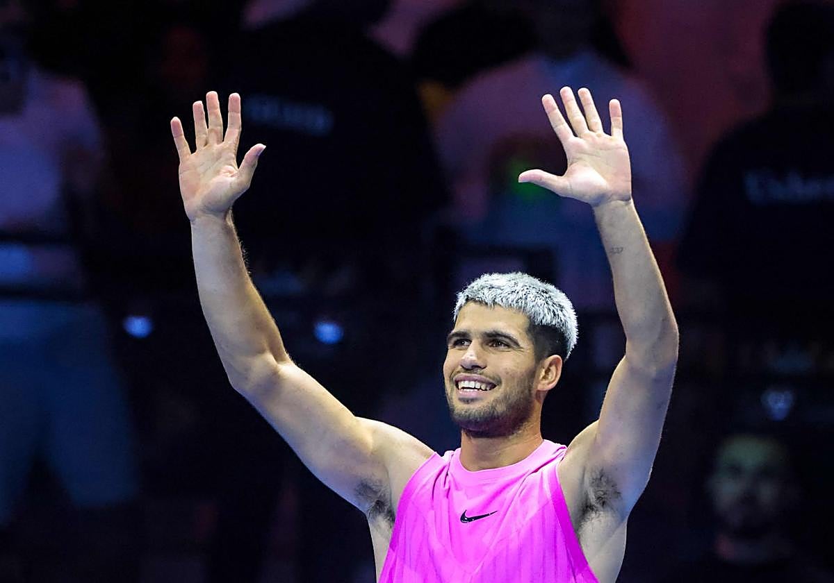 Carlos Alcaraz celebra el pase a la final del Six Kings Slam.