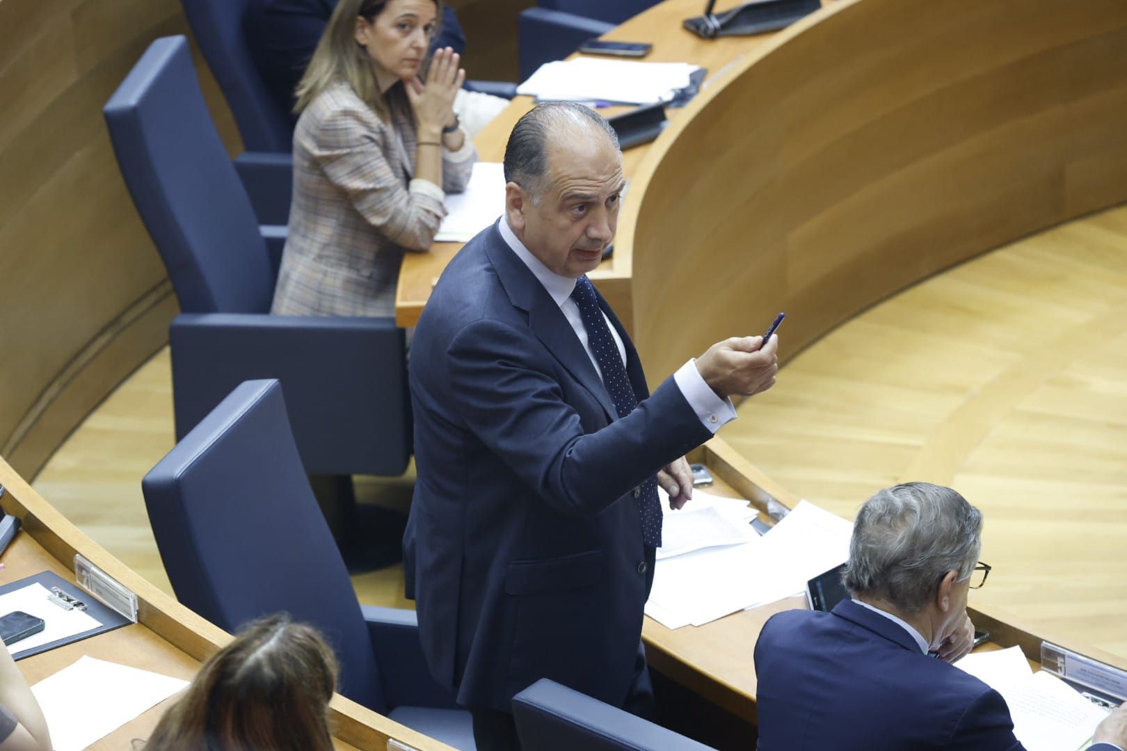 La última sesión de control a Mazón antes del cambio en el Consell