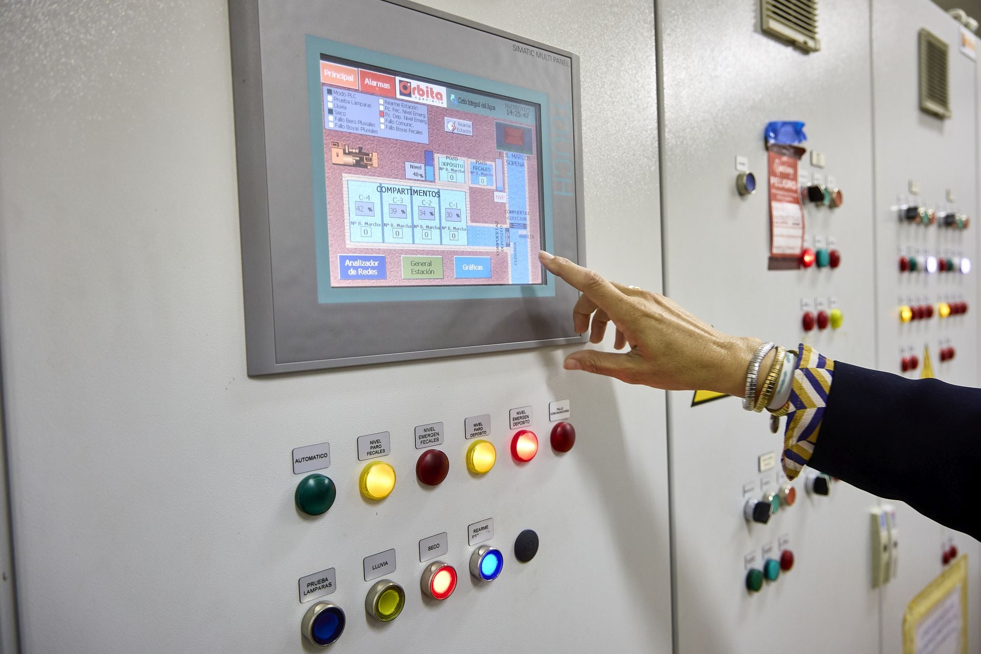 FOTOS | Dentro del tanque de tormentas de Eugenia Vinyes en Valencia
