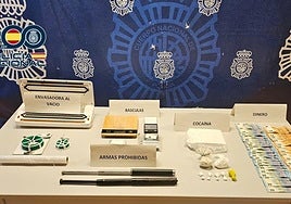 Todos los efectos intervenidos en la detención.