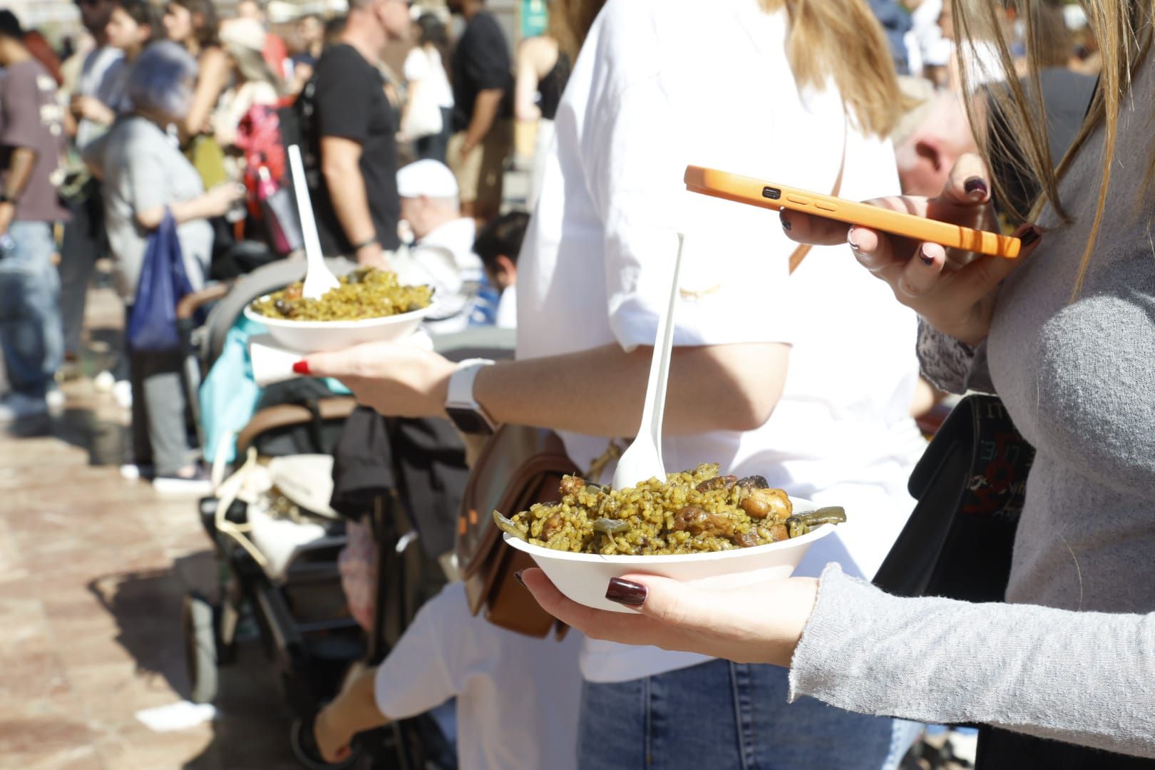 Fotos del festival Tastarros en la plaza del Ayuntamiento de Valencia