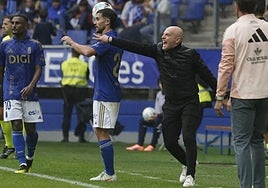 Julián Calero, durante el partido contra el Oviedo.