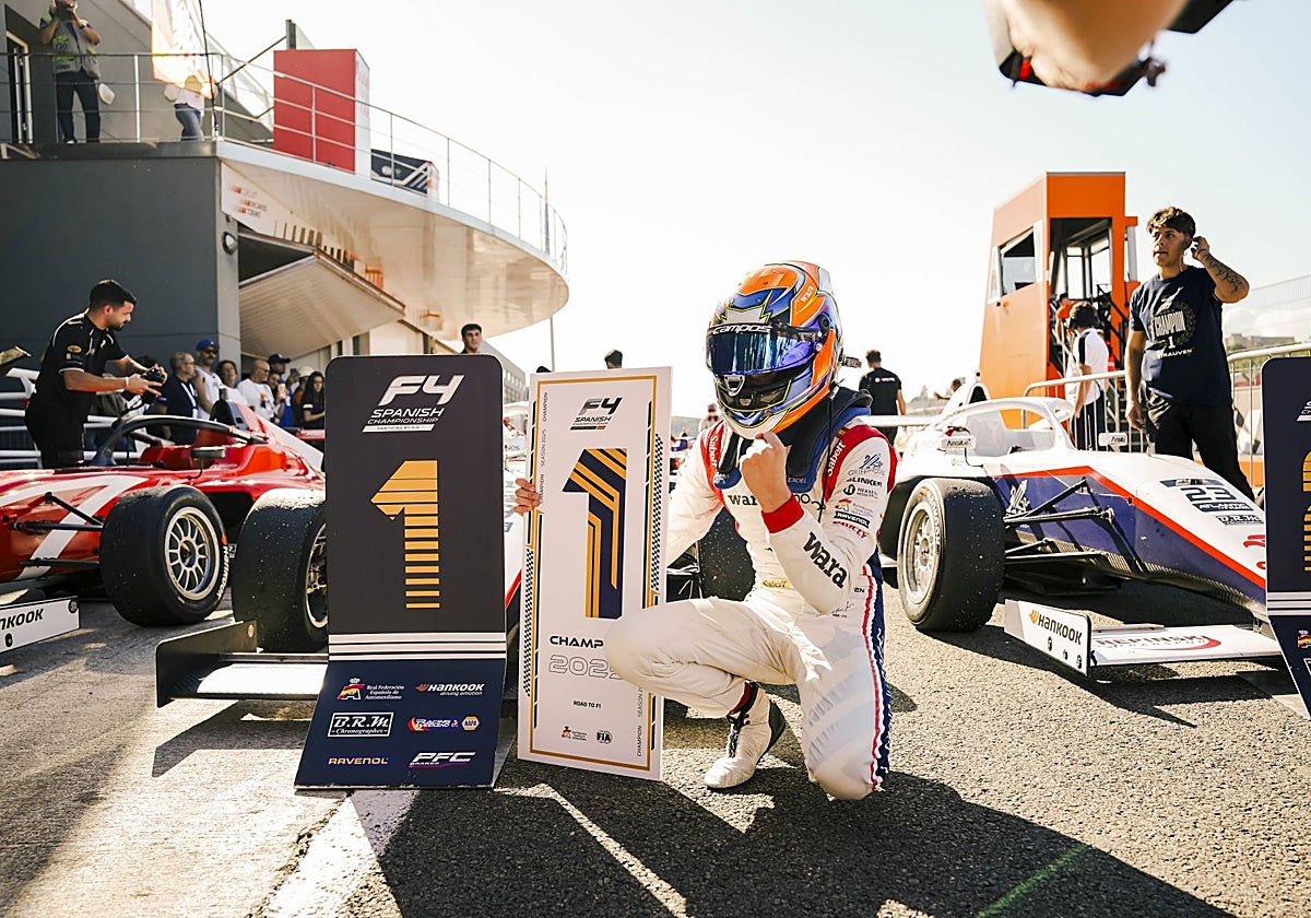 Thomas Strauven celebra el título en Cheste.