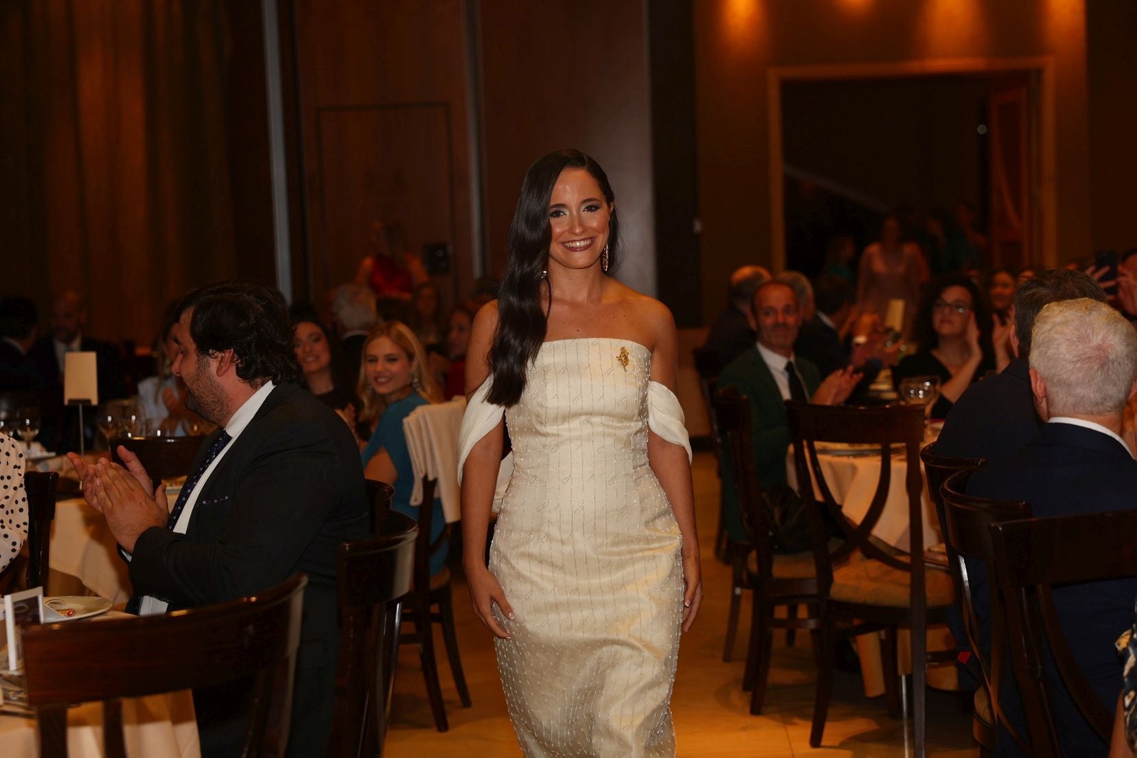 La despedida de las falleras mayores de Valencia 2025 y sus cortes de honor, en imágenes