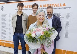 Inma Ibáñez recibe un homenaje del Valencia.