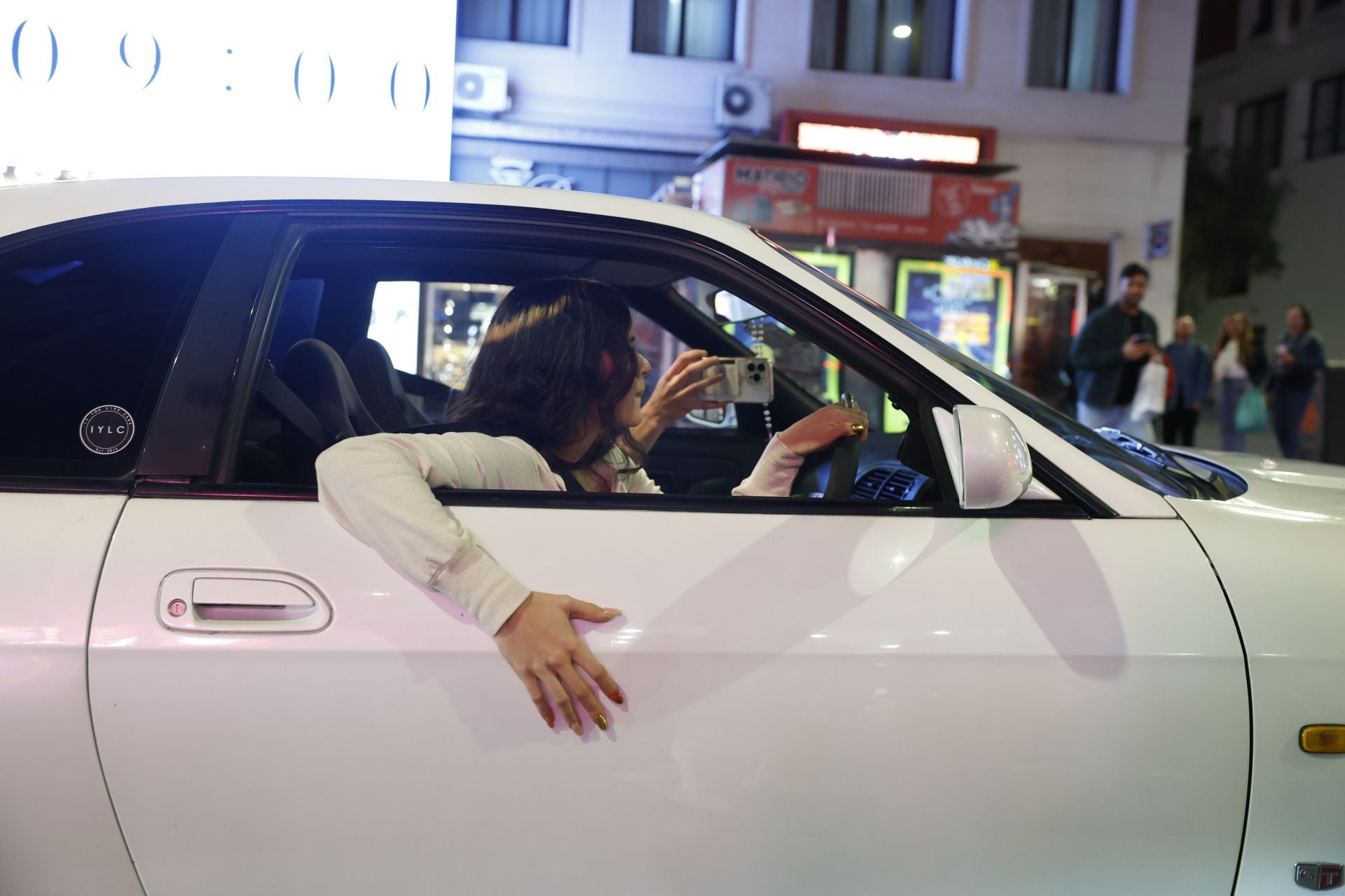 Rosalía anuncia su nuevo disco &#039;Lux&#039; y la lía en Madrid