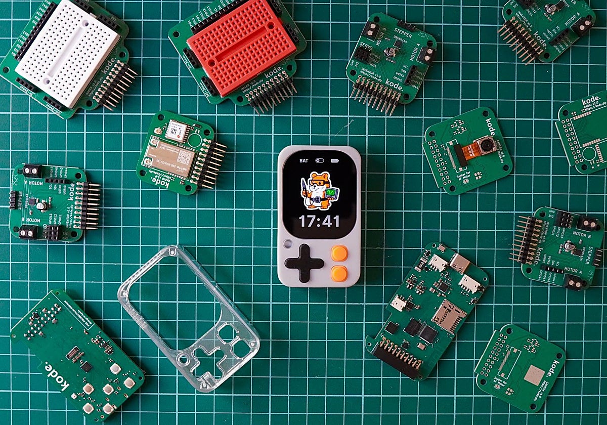 La navaja suiza valenciana que democratiza la electrónica y la robótica