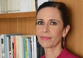 Ángeles Caballero: «Hay que enterrar ya a la maldita Superwoman y hablar de arrugas, cuerpos y menopausia»