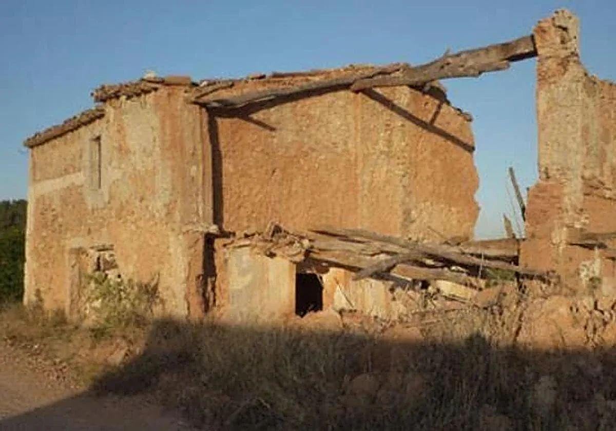Una casa abandonada en La Cornudilla.