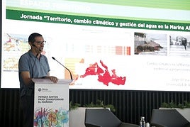 Jorge Olcina, durante su intervención en la jornada inaugural.