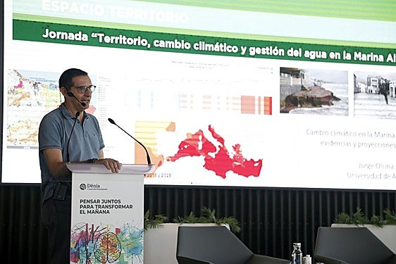 Jorge Olcina, durante su intervención en la jornada inaugural.