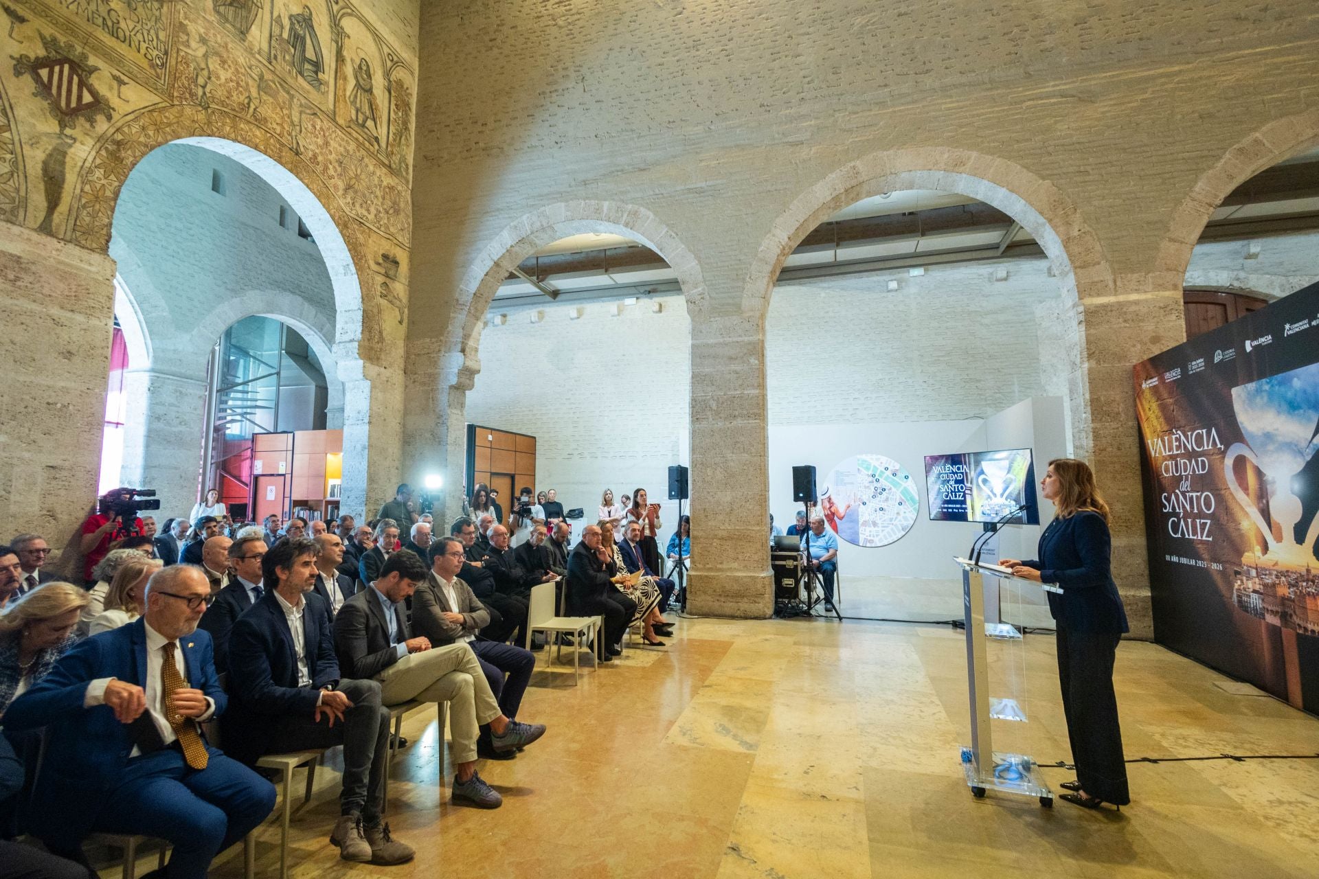 Fotos del centro de recepción de visitantes del Santo Cáliz en el Almudín de Valencia