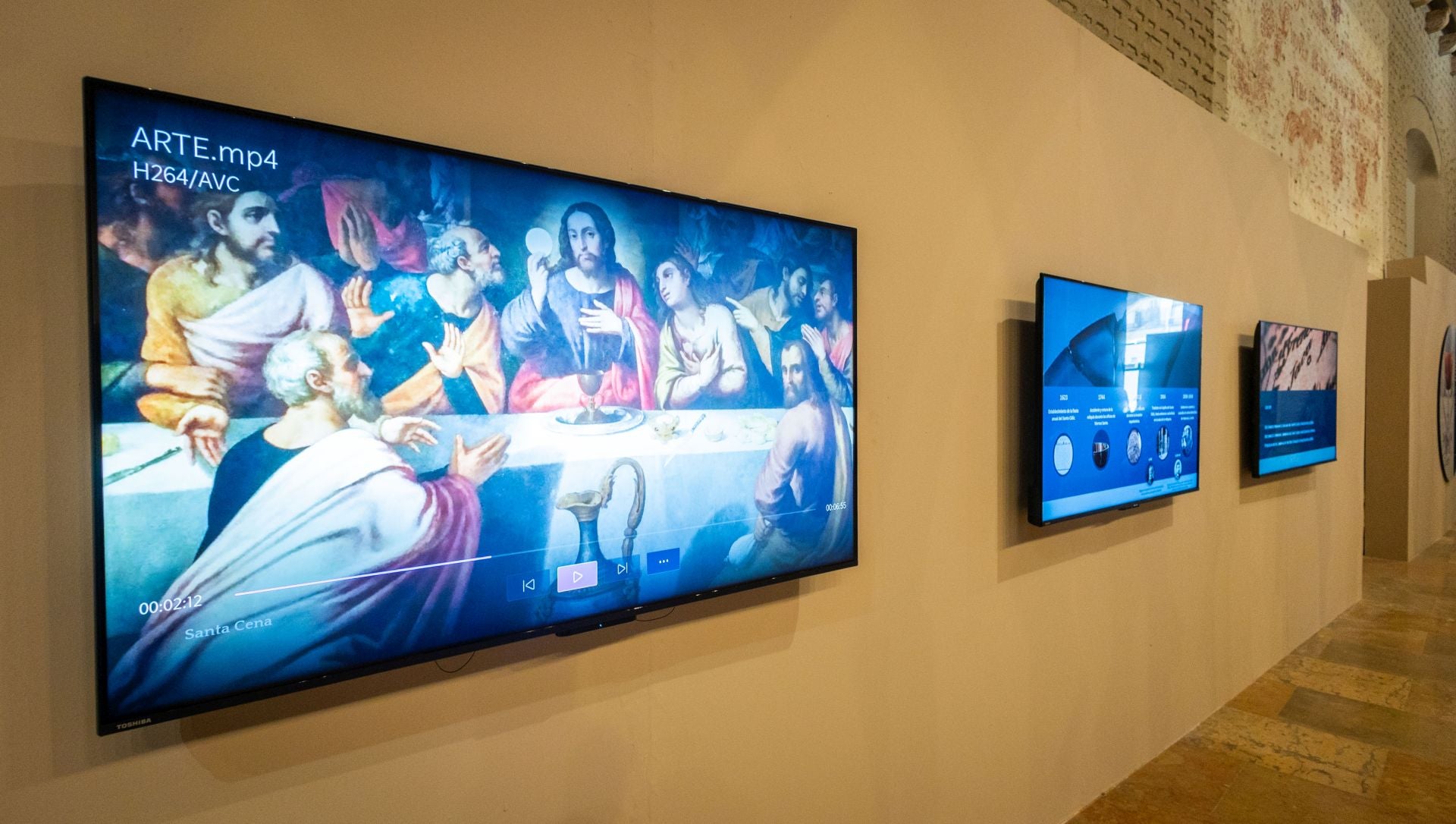 Fotos del centro de recepción de visitantes del Santo Cáliz en el Almudín de Valencia