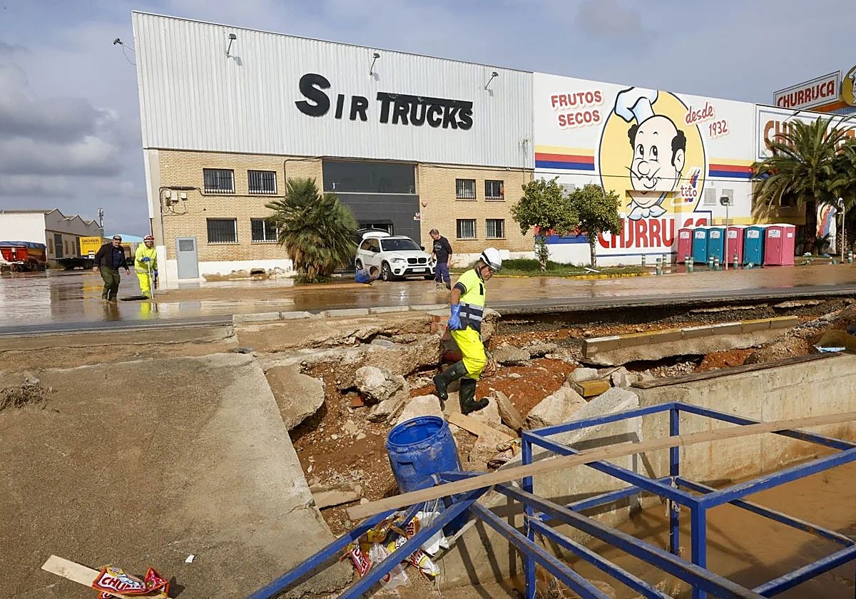 Imagen de una zona industrial afectada por la dana