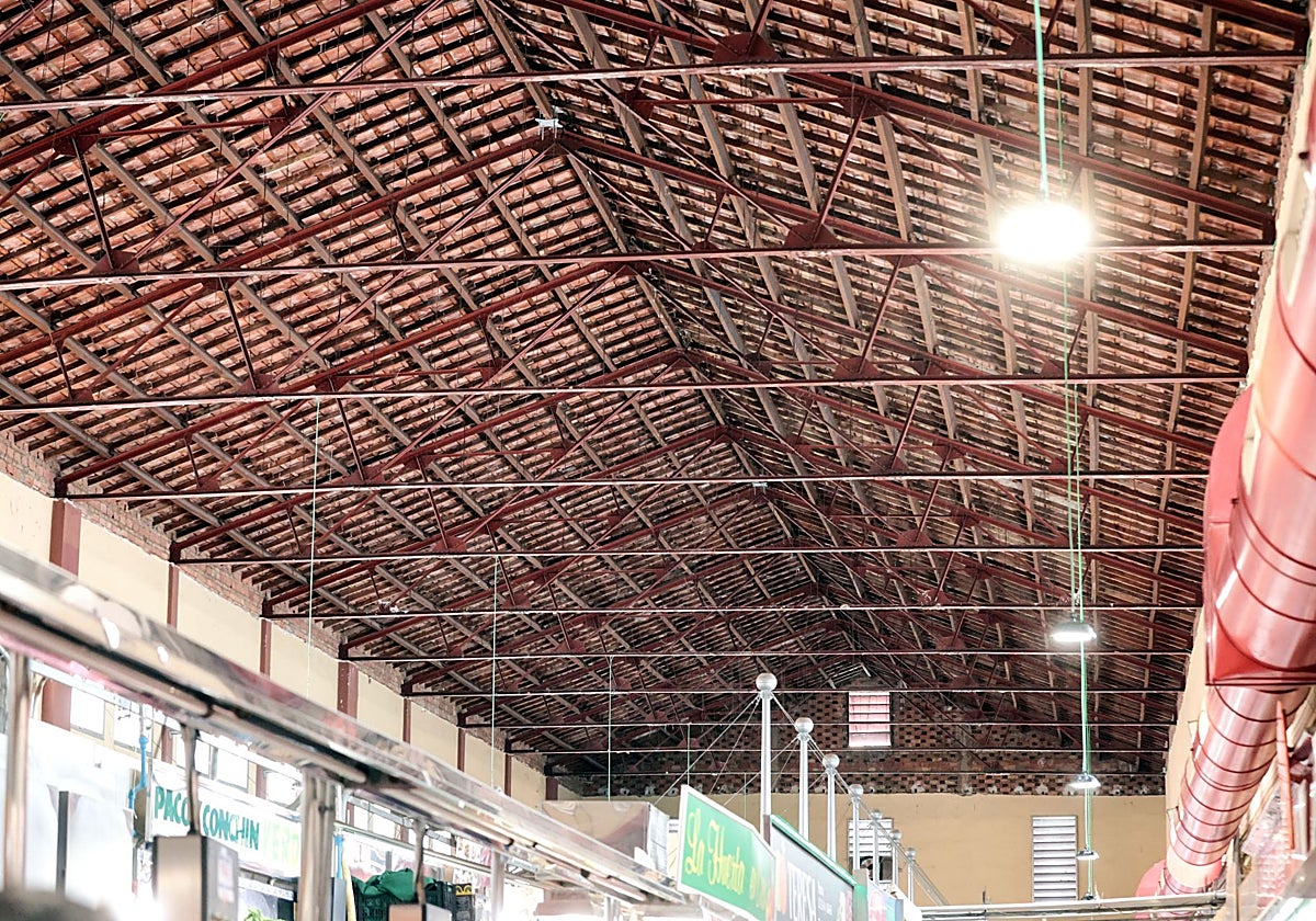 Intervención de urgencia que se hizo en el verano de 2023 en el Mercado del Cabanyal.