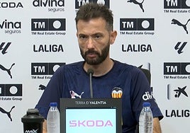 Carlos Corberán, en rueda de prensa.