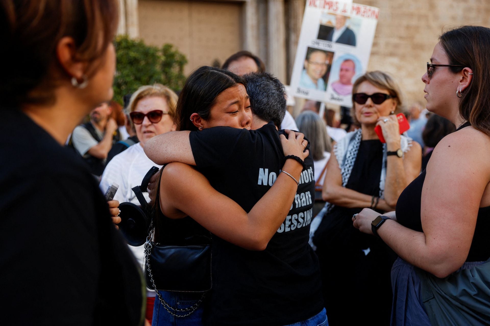Fotos de la manifestación en recuerdo de las víctimas de la dana en el primer aniversario