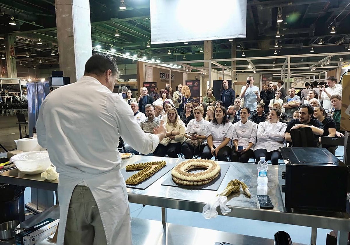 Demostración gastronómica en Feria Valencia.