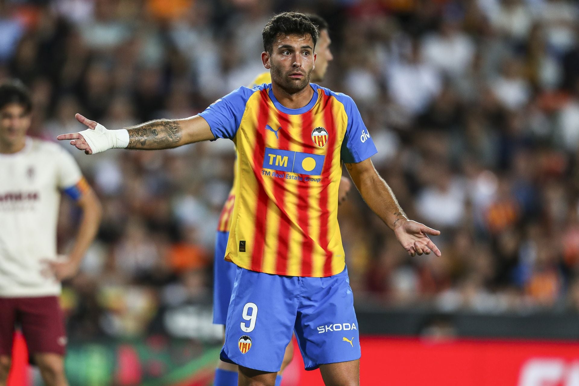 Hugo Duro se queja durante el partido frente al Villarreal.