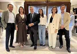 Tomás Tórtola, Alicia Torres, Gonzalo Zarranz, Sofía Calero, Susana Santana y Rafa Torres.