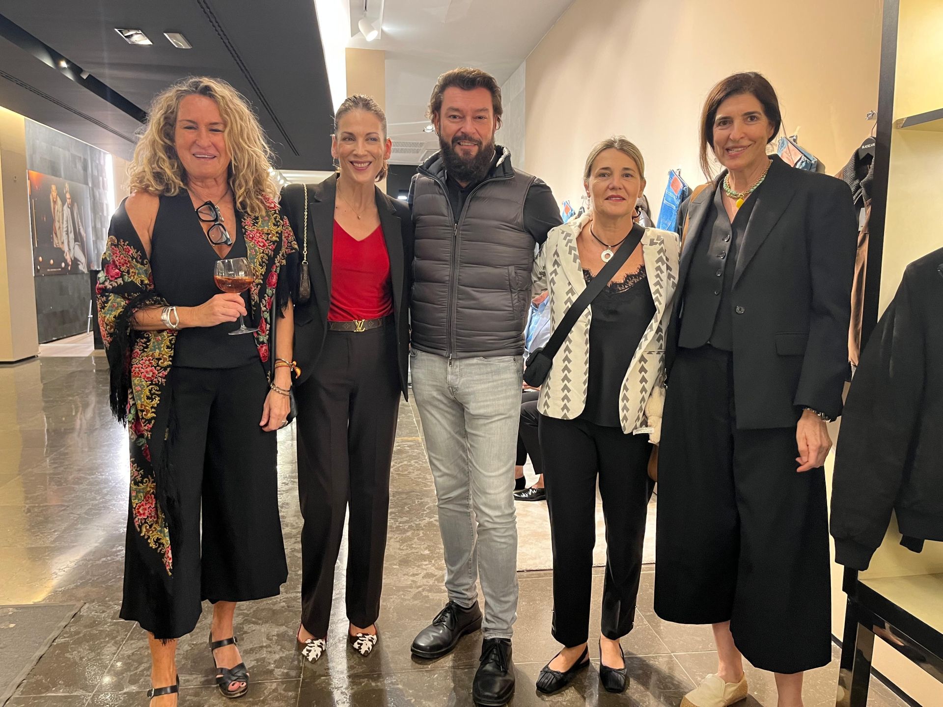 Laura Lleo, Remedios Cervantes, Angel Baixens, Elena Bastidas y Carmen Durán.