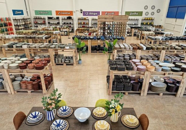 El mayor outlet lowcost de cerámica al peso de toda España está en Valencia