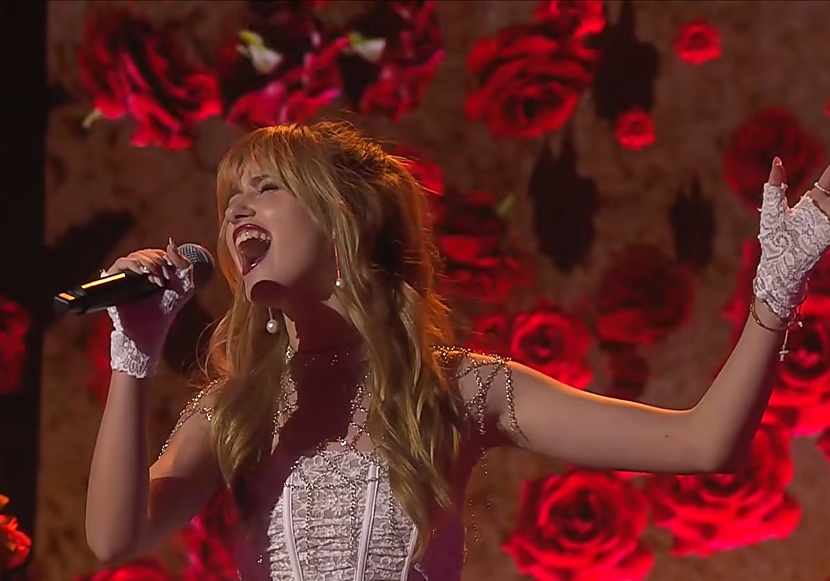 Lucía Casani, en un momento de su actuación este lunes en la gala 6 de OT2025.