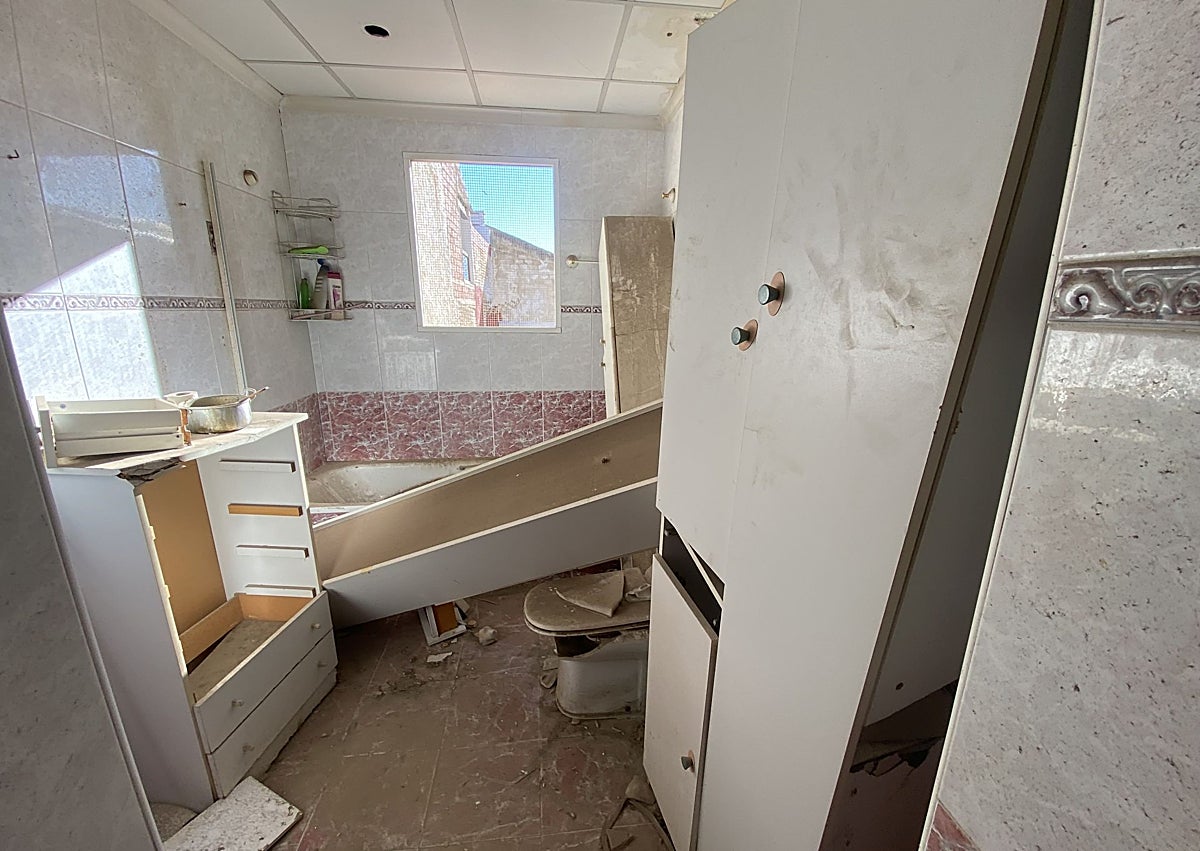 Imagen secundaria 1 - Propiedad de la calle Francisco Eiximenis 28, en el Cabanyal.