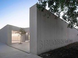 Una de las bibliotecas públicas de Ontinyent, la del barrio de Sant Josep.