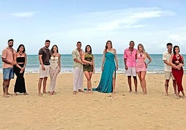 Las cinco parejas de 'La Isla de las Tentaciones 9', con Sandra Barneda.