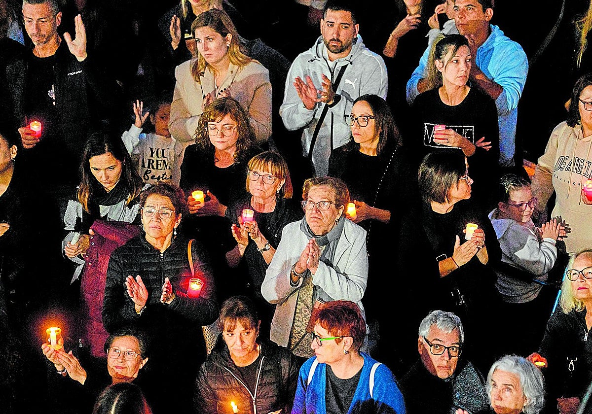 Tres grandes grupos de víctimas, críticos con el Consell