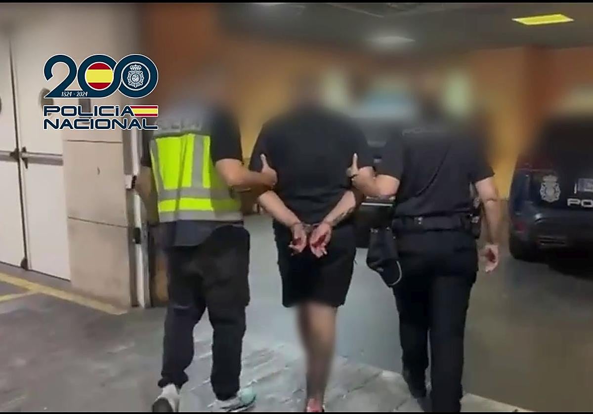 Uno de los hombres detenidos.