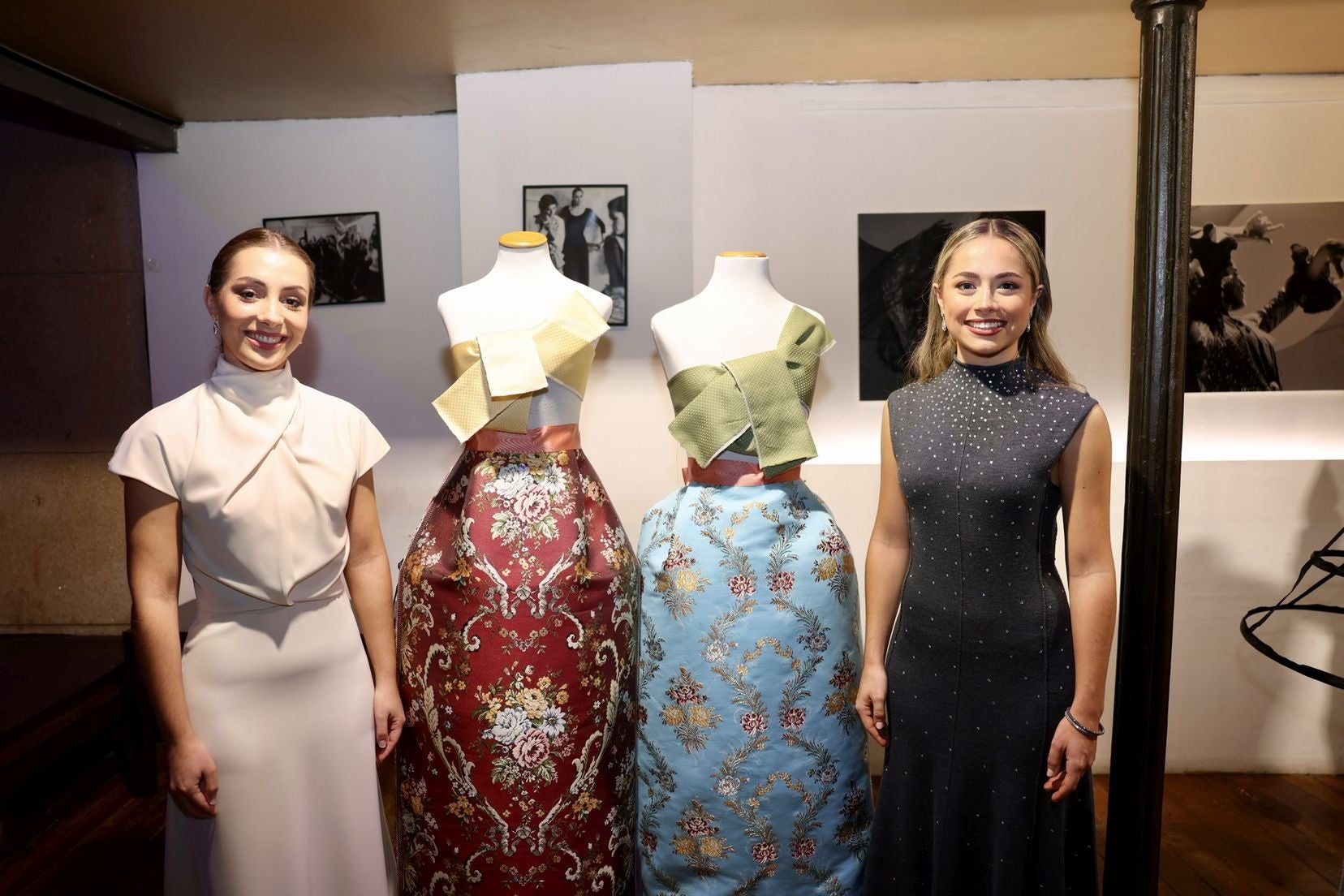 FOTOS | Así son las telas de los trajes de la corte de honor de Carmen Prades, fallera mayor de Valencia 2026