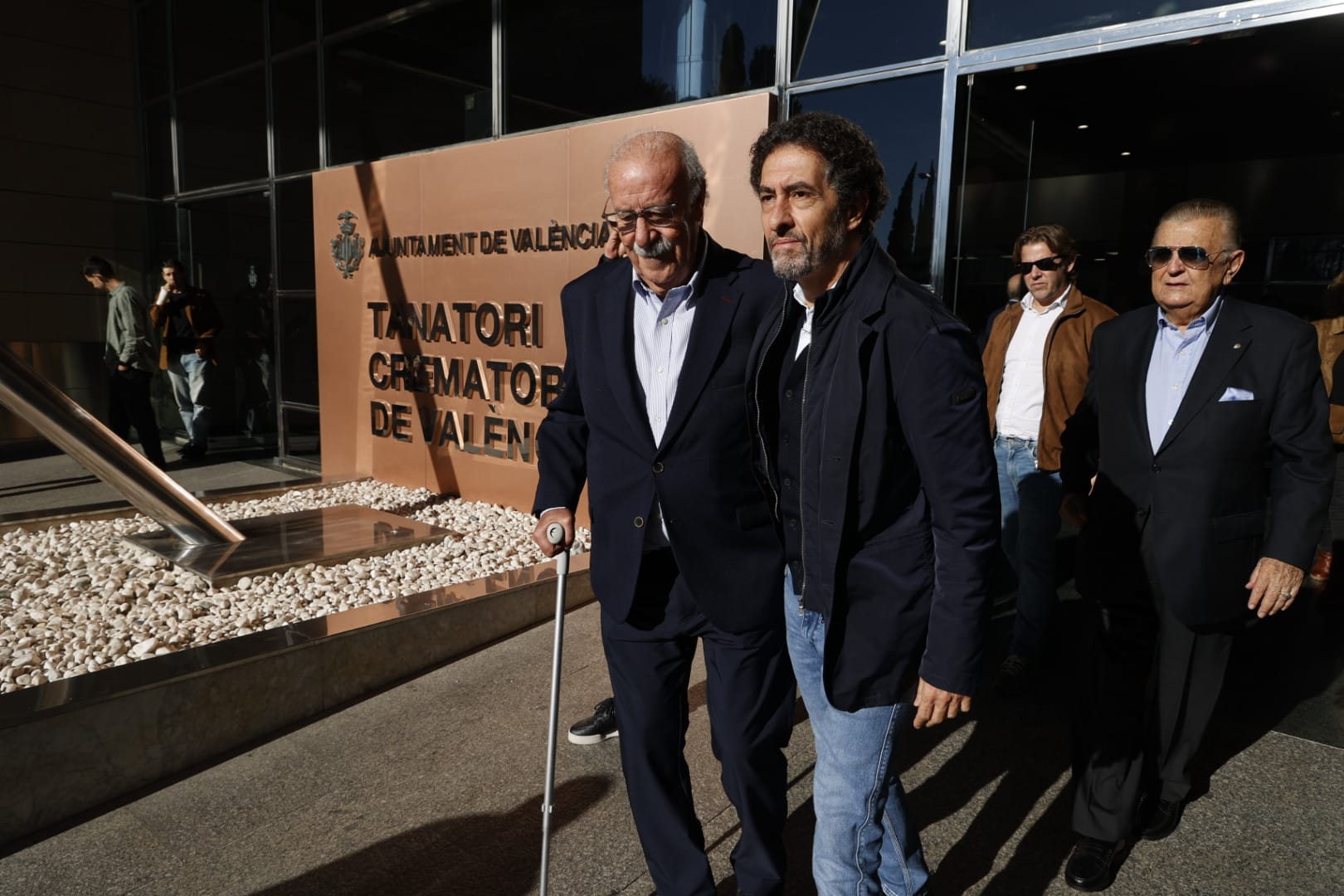 Fotos: el mundo del fútbol despide a Ochotorena en el tanatorio de Valencia