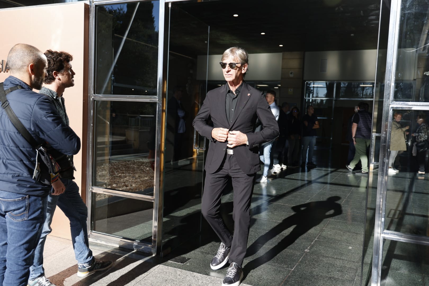 Fotos: el mundo del fútbol despide a Ochotorena en el tanatorio de Valencia